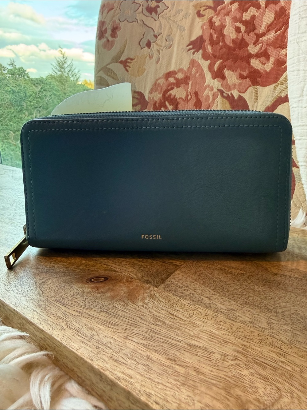 Fossil Leather Zip Wallet – Sky Blue